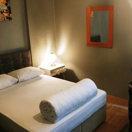 Dudes Hotel